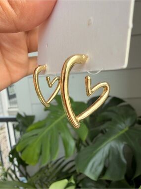 Gold Heart Outline Hoop Earrings for Women - Elegant Heart Hoops